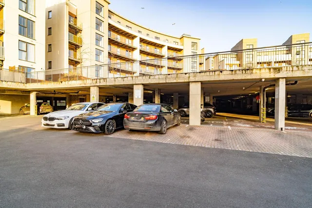 128 Gemini Park Manor Way, Borehamwood WD6 1BZ
