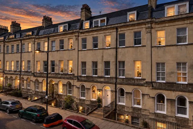 16 Henrietta Street, Bath BA2 6LW