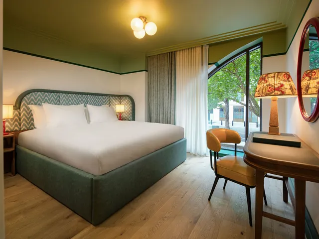 The July London Victoria - Two Bedroom Apartment