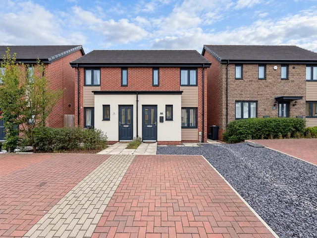 71 Rhodfa Leonard, Cardiff CF3 6YW