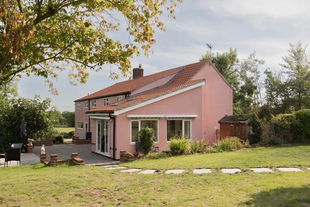Ashfield Sandy Lane, Beccles NR34 7UG