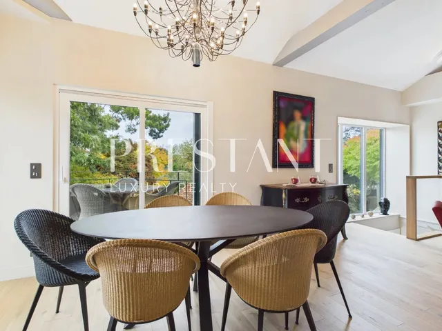 Renovated Townhouse – Parc d’Hiver, Biarritz