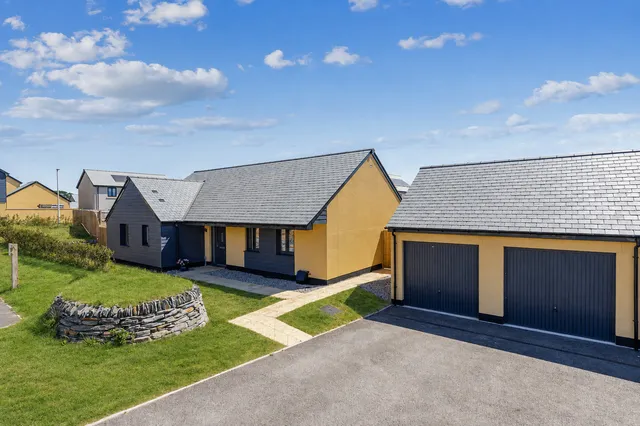1 Alder Way, Dartmouth TQ6 0GB