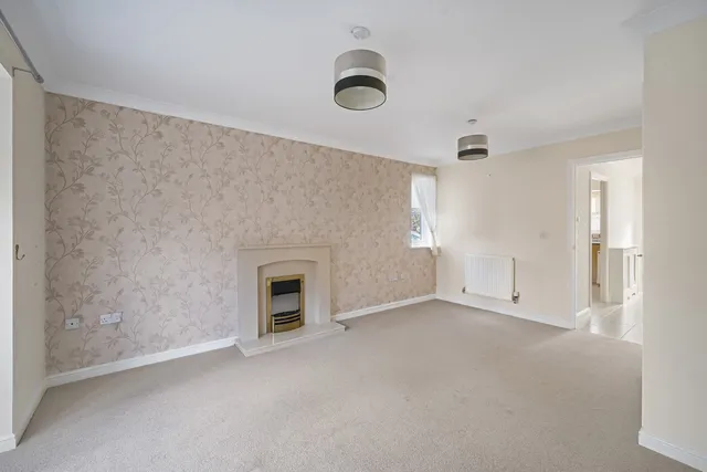 4 Sunbeam Close, Newport NP19 0DF