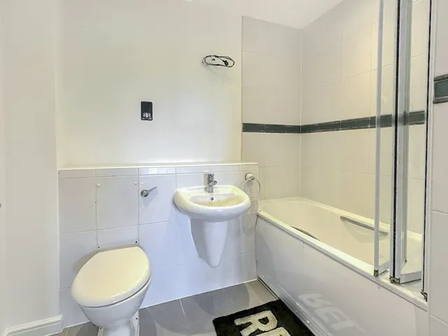 52 Branagh Court, Reading RG30 2QX