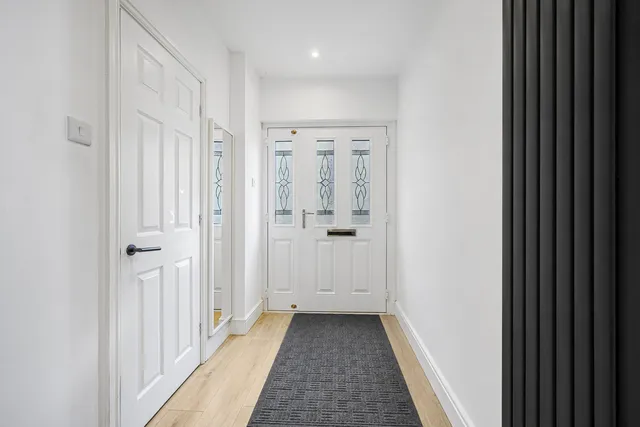 61 Armour Road, Reading RG31 6HB