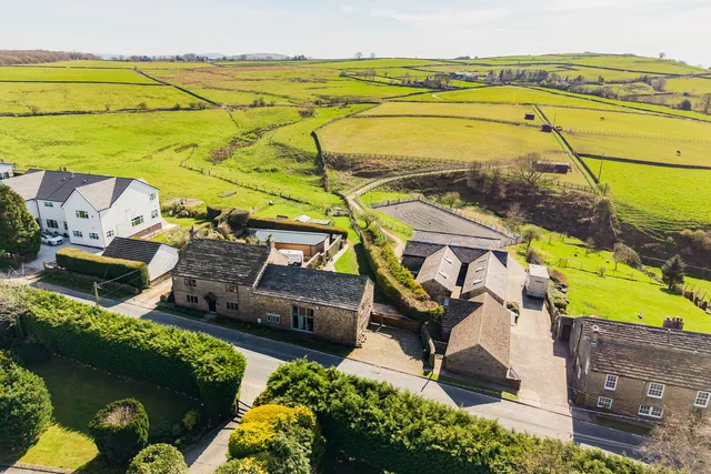 100a Moor End Road, Mellor SK6 5NQ