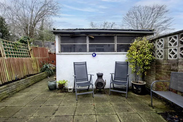 104 Jevington Way, London SE12 9NQ