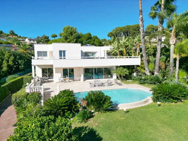 Villa in Antibes, French Riviera