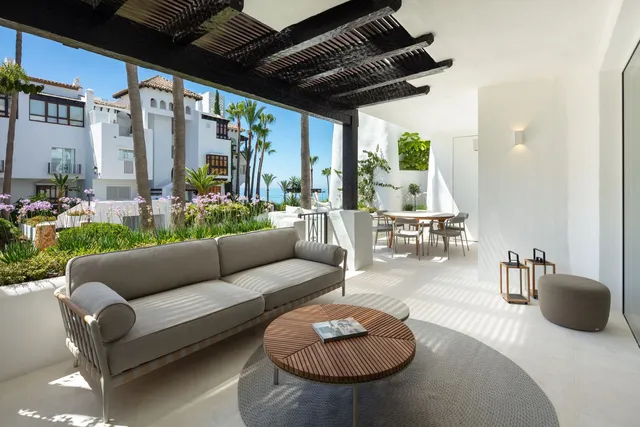 Apartment in Marbella, Costa Del Sol