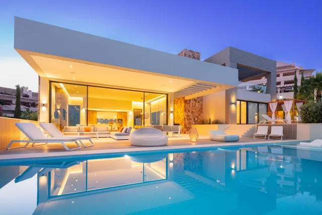 Villa in Nueva Andalucia, Costa Del Sol