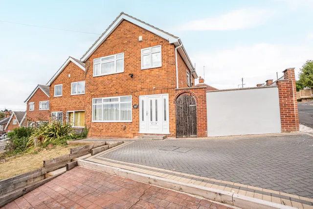 111 Second Avenue, Nottingham NG4 1PF