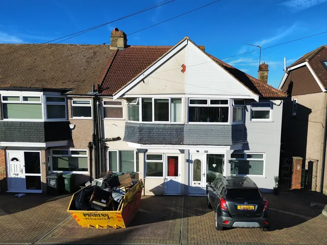 113 Hallford Way, Dartford DA1 3AA
