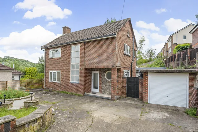 35 New Barn Lane, Whyteleafe CR3 0EX