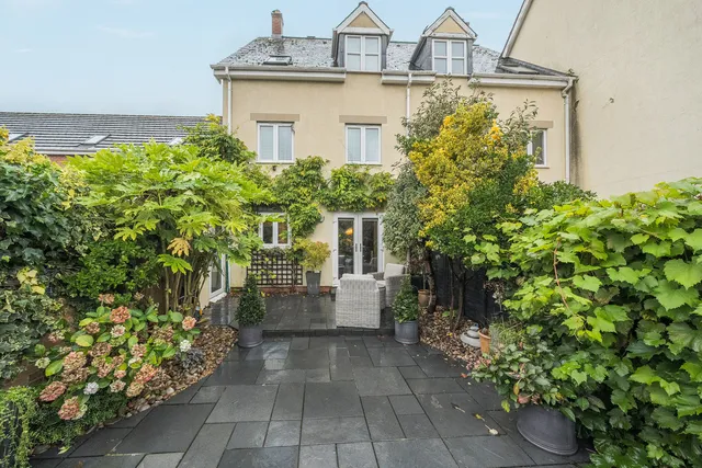 300a London Road, Cheltenham GL52 6YF