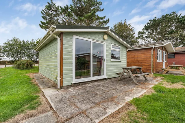 Chalet 89 Atlantic Bays Holiday Park, Padstow PL28 8PY