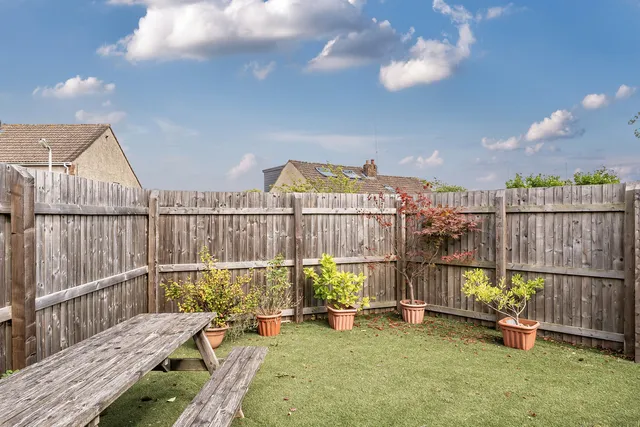 1a Clumber Drive, Frome BA11 2LG