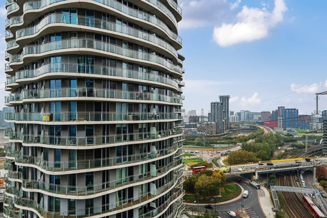 28 Western Gateway, London E16 1YN