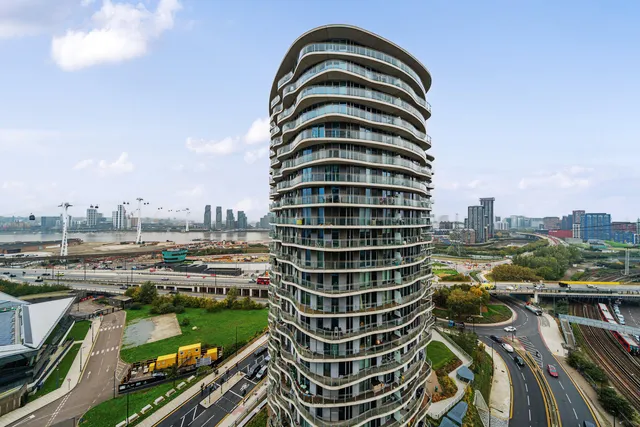 28 Western Gateway, London E16 1YN