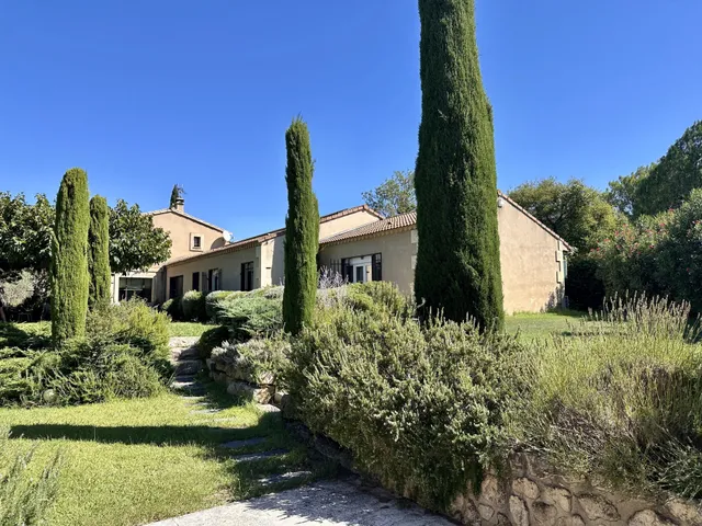 Villa in Fontvieille, Provence - Var