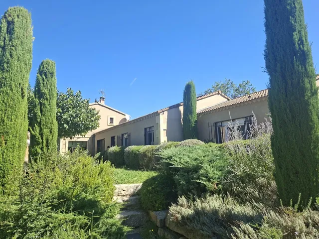 Villa in Fontvieille, Provence - Var