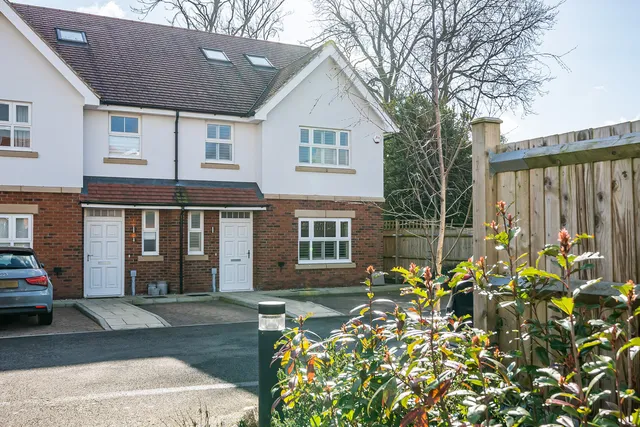 4 Rosecroft Close, Bovingdon HP3 0EB