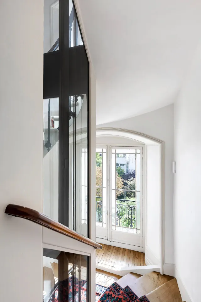 Apartment in 16th (Trocadéro - Etoile - Passy), Paris