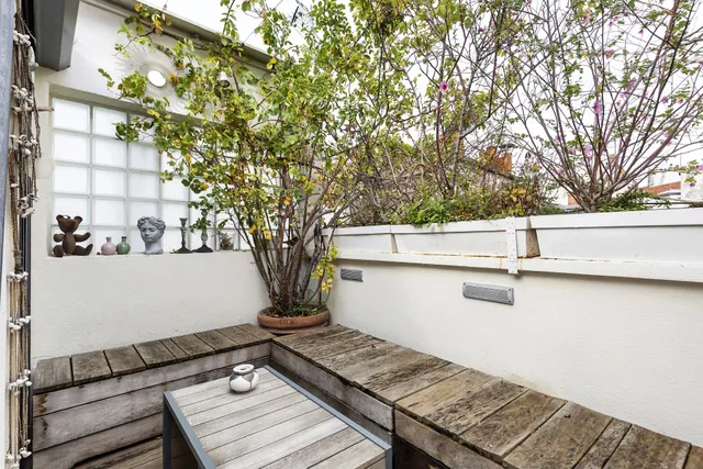 Apartment in 6th (Saint Germain des Prés - Luxembourg), Paris