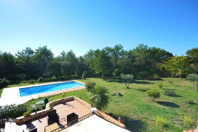 Villa in Nimes, Provence - Var