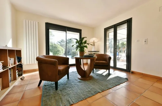 Villa in Nimes, Provence - Var