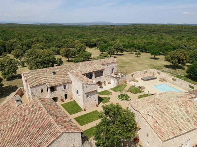 Estate in Goudargues, Provence - Var