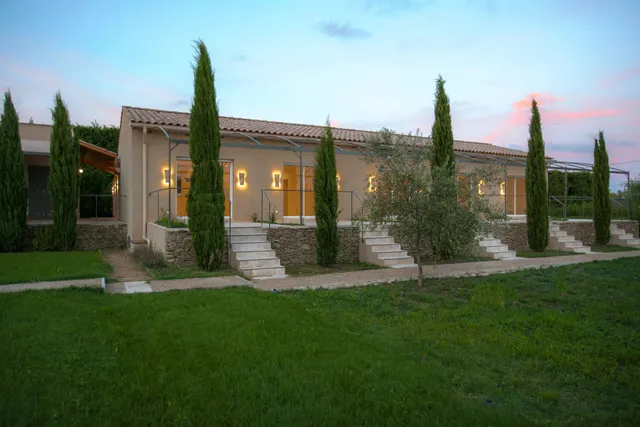 Villa in Uzes, Provence - Var