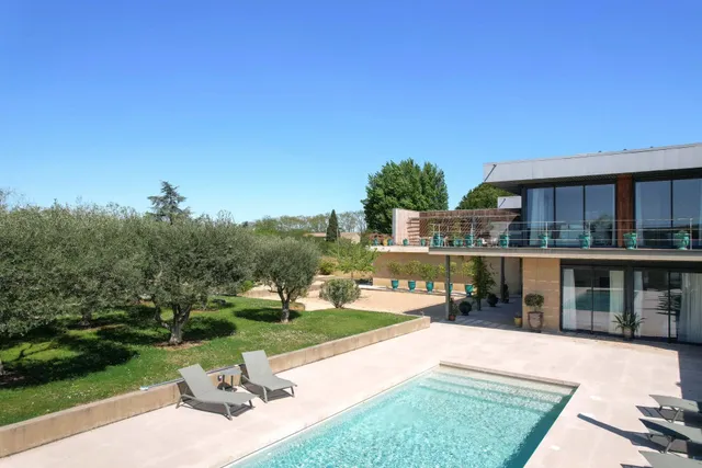 Villa in Uzes, Provence - Var