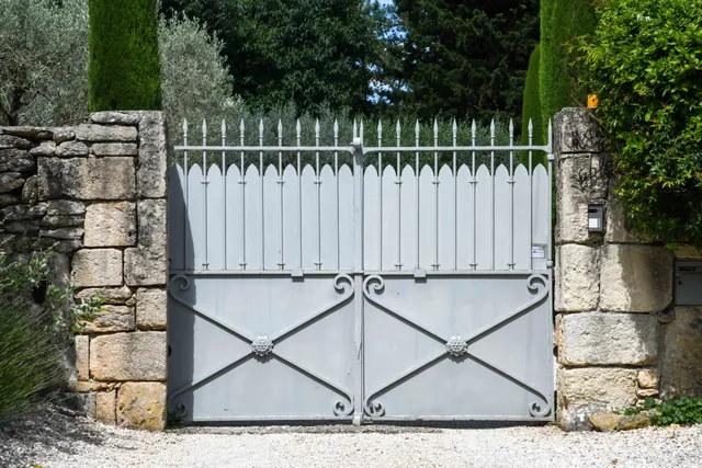 Villa in Uzes, Provence - Var
