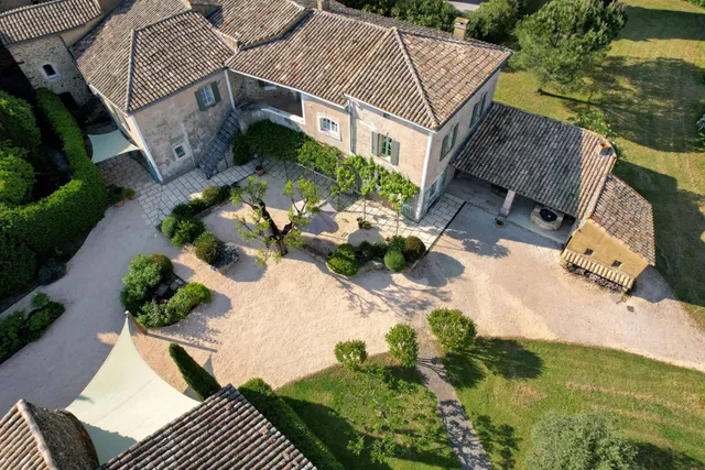 Villa in Uzes, Provence - Var