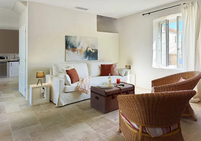 Villa in Uzes, Provence - Var