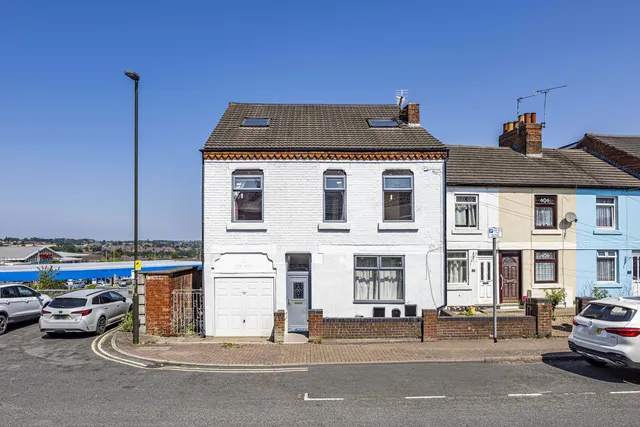 12 Derby Road, Heanor DE75 7QG