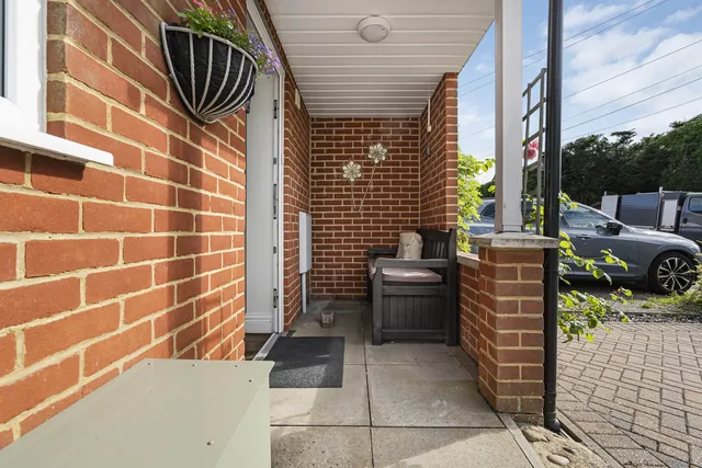 79 Buckland Road, Lower Kingswood KT20 7EF