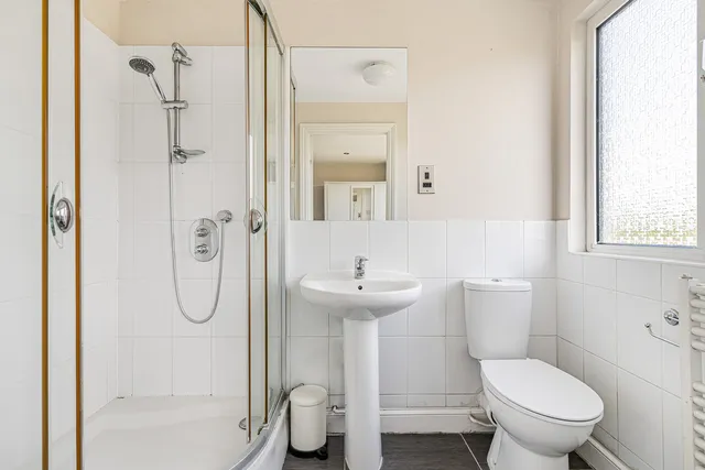 154 Meadvale Road, London W5 1LS