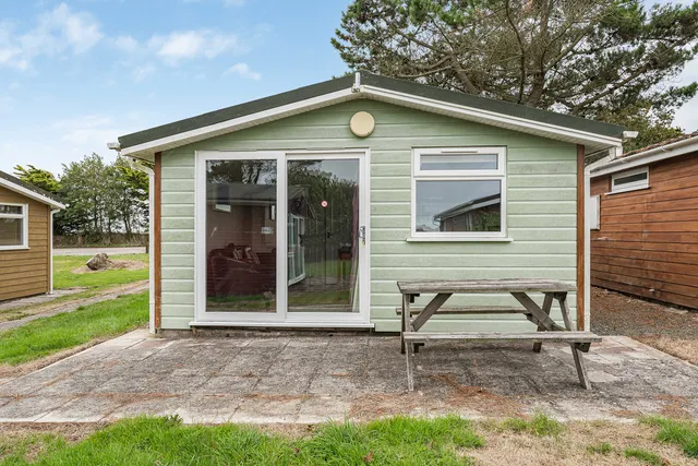 Chalet 89 Atlantic Bays Holiday Park, Padstow PL28 8PY