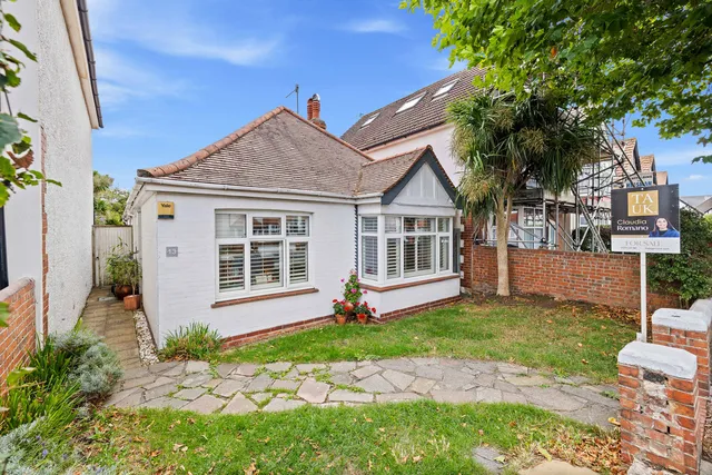 13 Reynolds Road, Hove BN3 5RJ