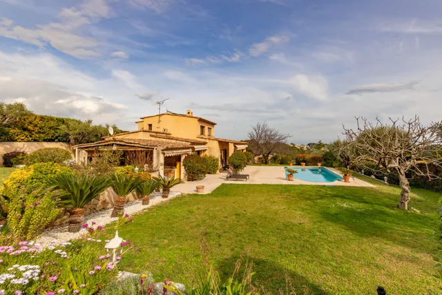 Villa in Antibes, French Riviera