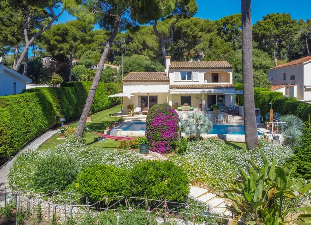 Villa in Antibes, French Riviera