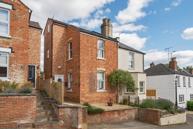 70 School Road, Cheltenham GL53 8BW