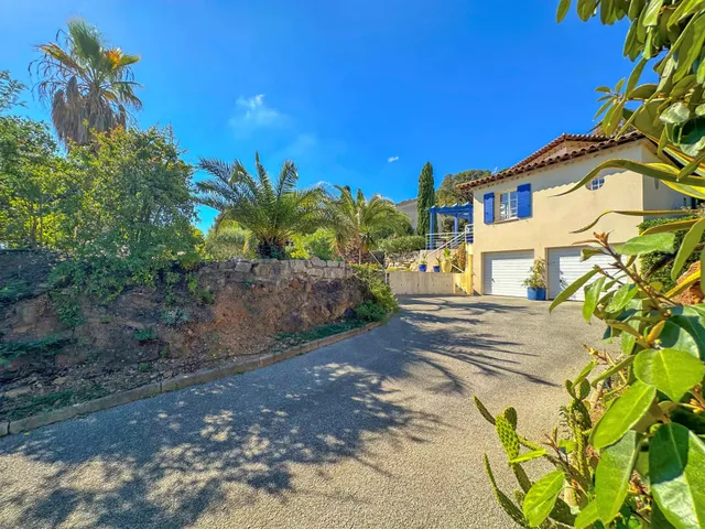 Villa in La Croix Valmer, French Riviera