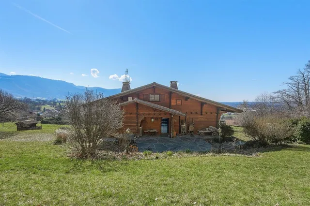 Chalet in Perrignier, French Alps / Lakes