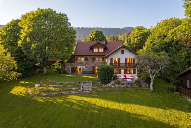 Villa in Cranves Sales, French Alps / Lakes