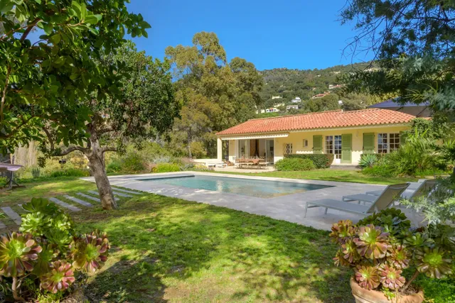 Villa in Rayol Canadel Sur Mer, Provence - Var