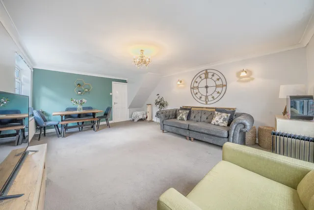 74 Ardenfield, Manchester M34 7LN
