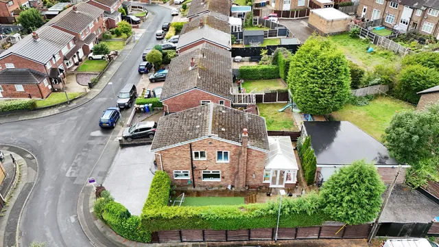 74 Ardenfield, Manchester M34 7LN